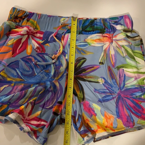 Shorts Kendall and Kylie Colossal Palm Large - Picture 8 of 12